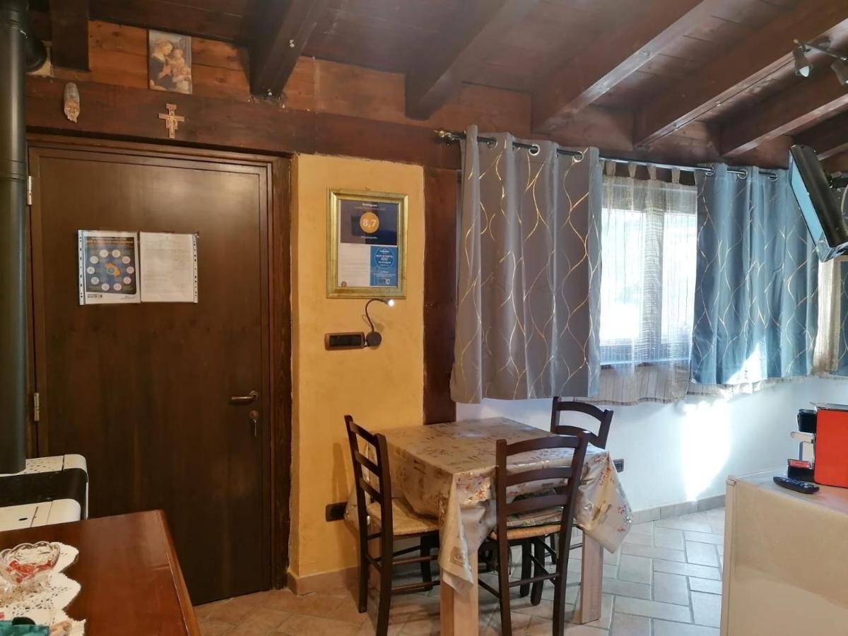 Bed and Breakfast Il Castagneto Камеріно Екстер'єр фото